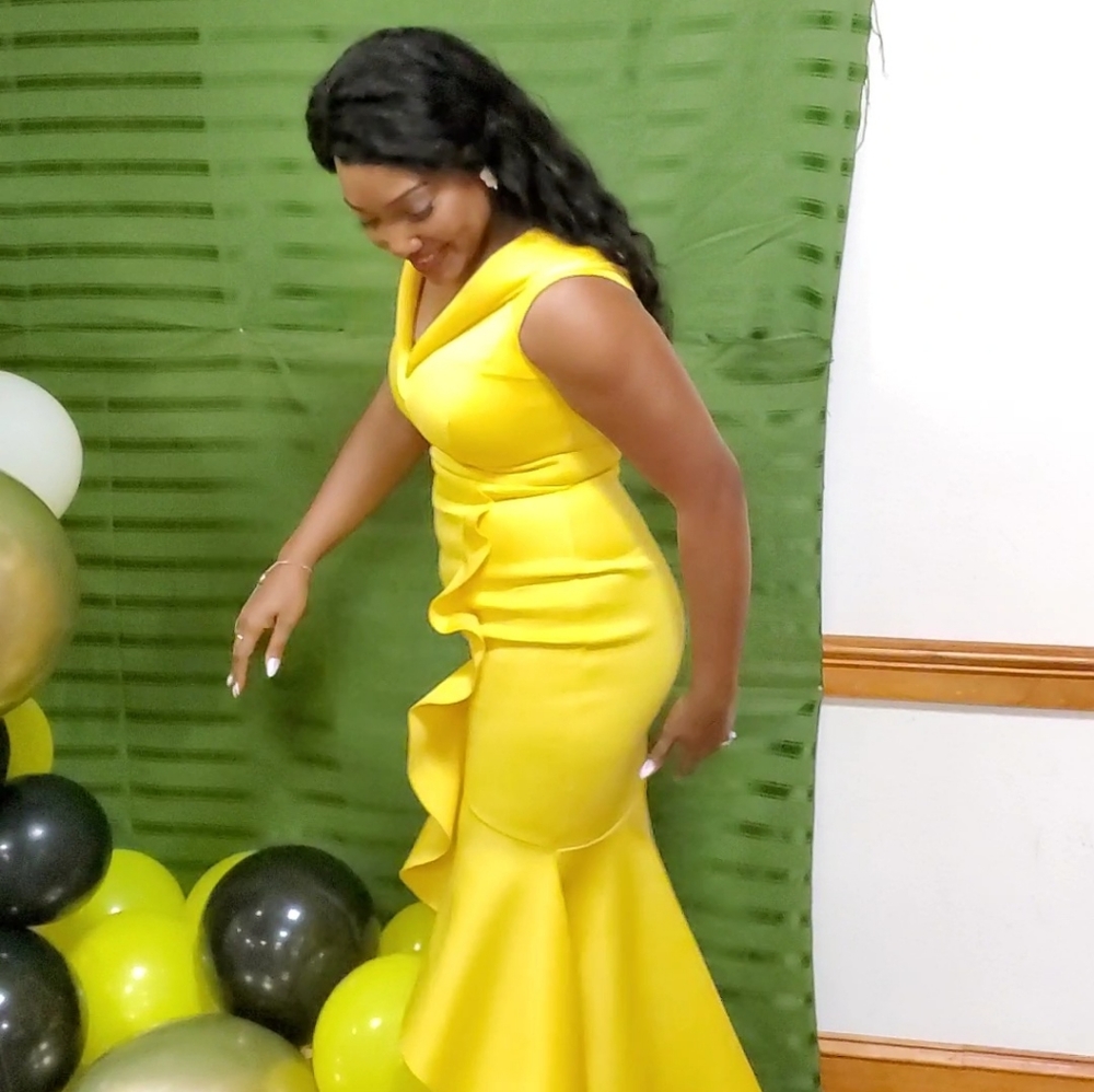 Beautiful yellow dress